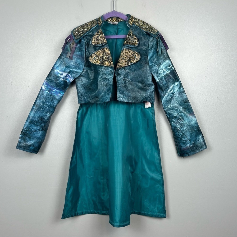 Disney Descendants Uma high low lined vinyl costume jacket, size 9/10.